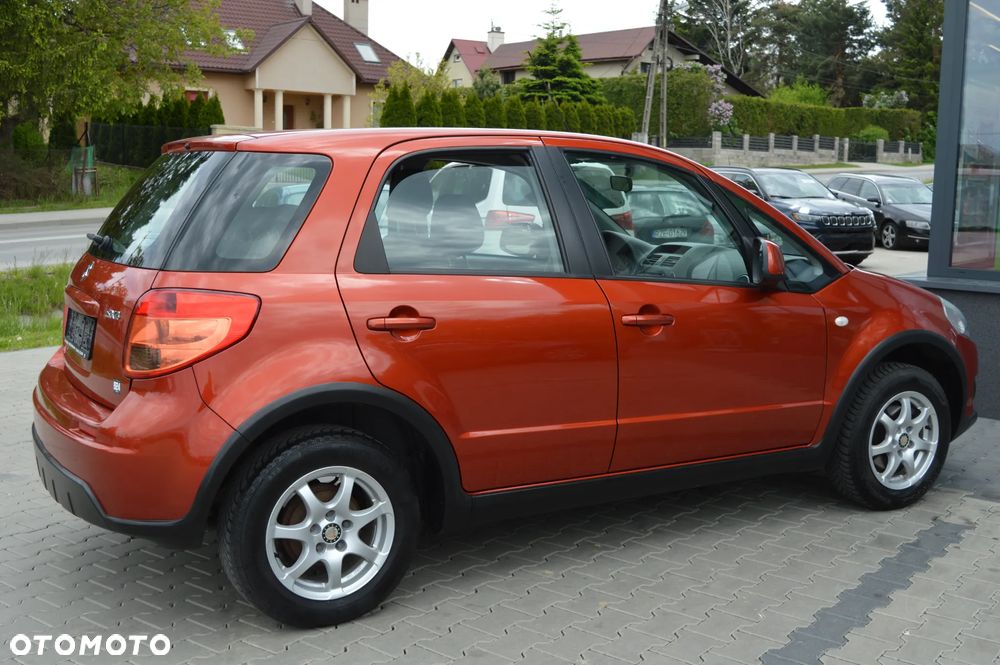 Suzuki SX4 1.5 Streetline 4x2 Classic - 13
