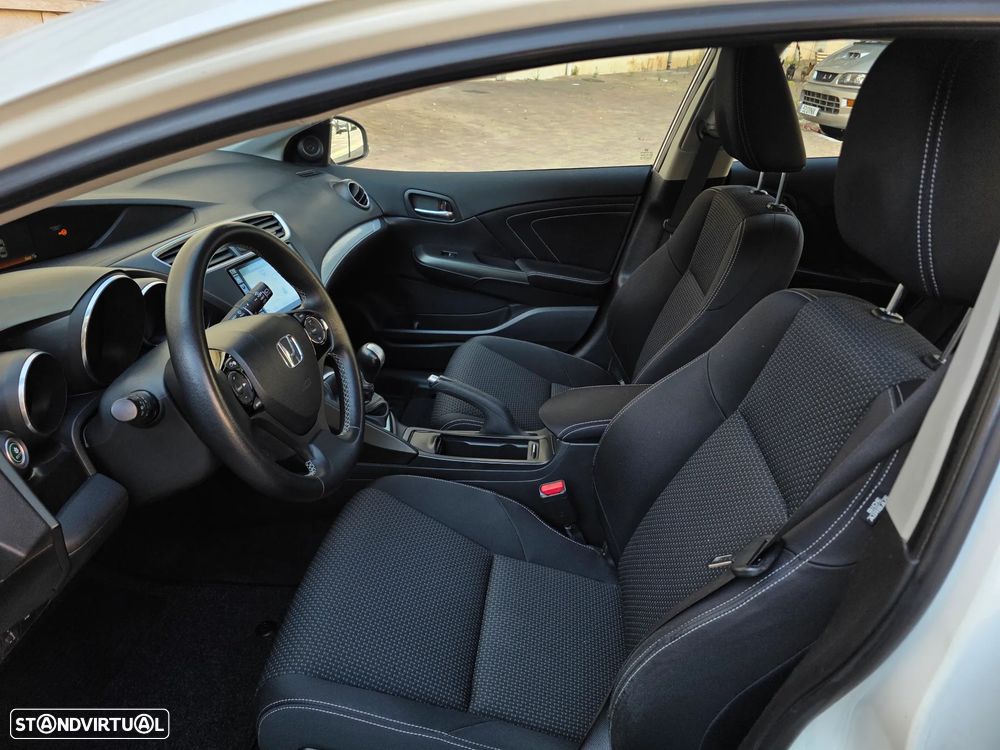 Honda Civic Tourer 1.6 i-DTEC Elegance Connect Navi - 9