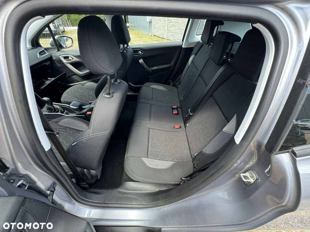 Peugeot 2008 PureTech 82 Style - 19