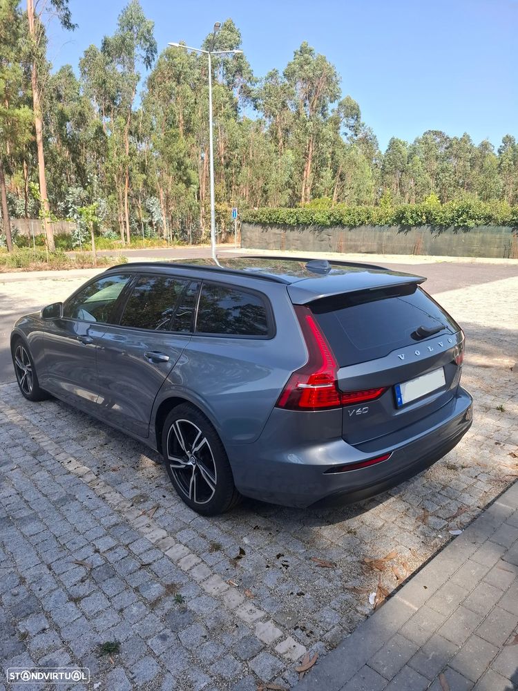 Volvo V60 2.0 D3 Momentum Geartronic - 12