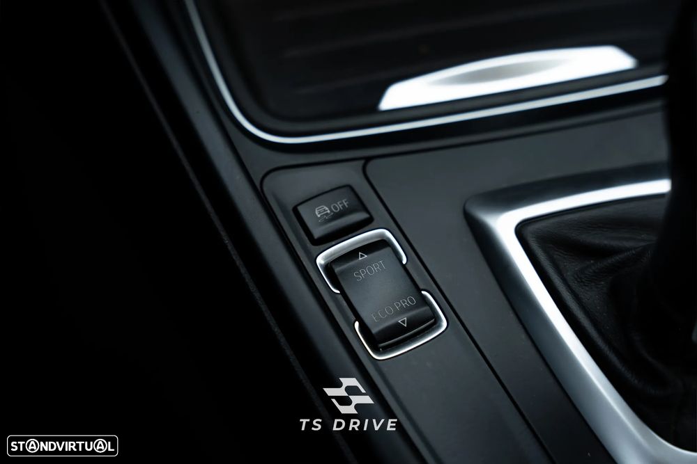 BMW 320 d Auto Line Modern - 19