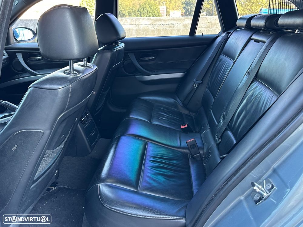 BMW 318 d Touring Pack M - 10
