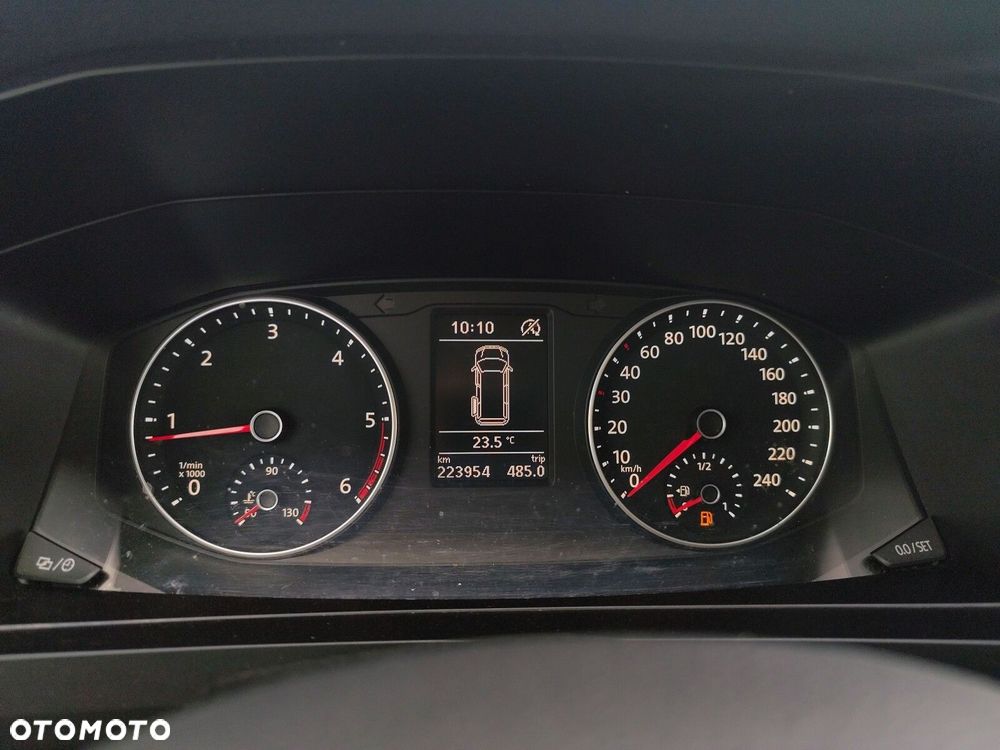 Volkswagen Transporter - 22