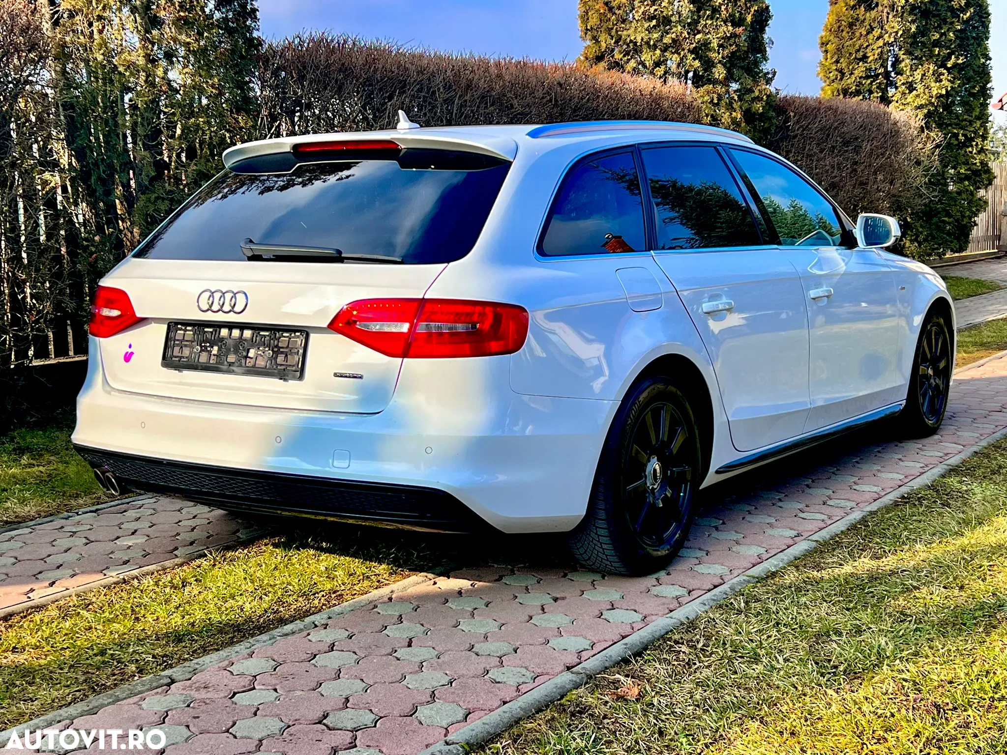 Audi A4 Avant 2.0 TDI DPF quattro S tronic S line Sportpaket - 3