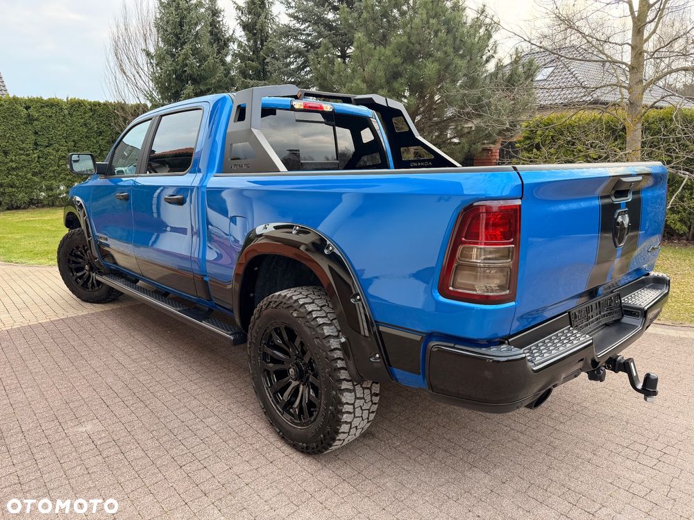 RAM 1500 Crew Cab Shortbed Bighorn - 10