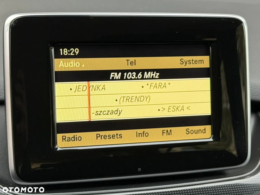 Mercedes-Benz Klasa B 200 7G-DCT Edition - 32