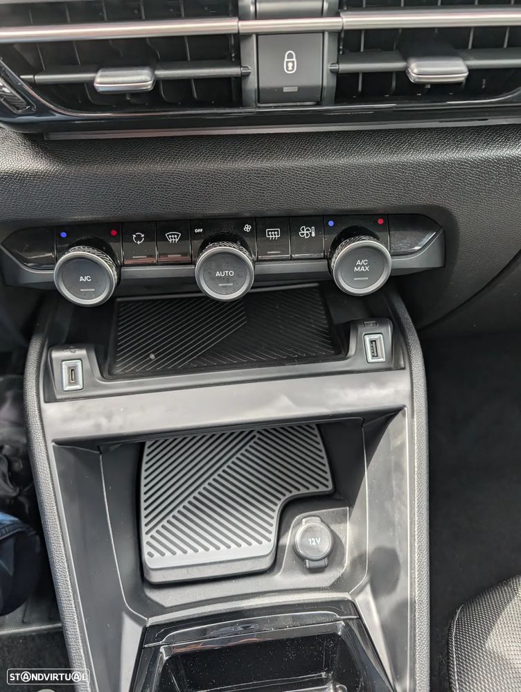 Citroën e-C4 X 156 Extended-Range PLUS - 17