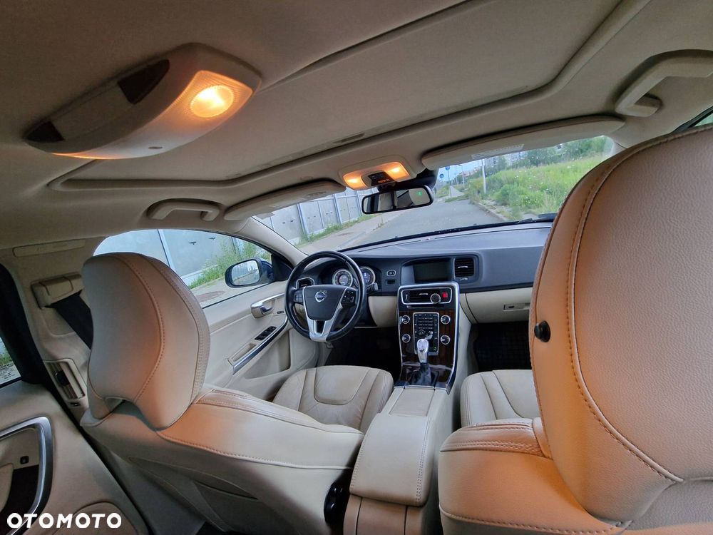 Volvo S60 2.5 T5 - 25
