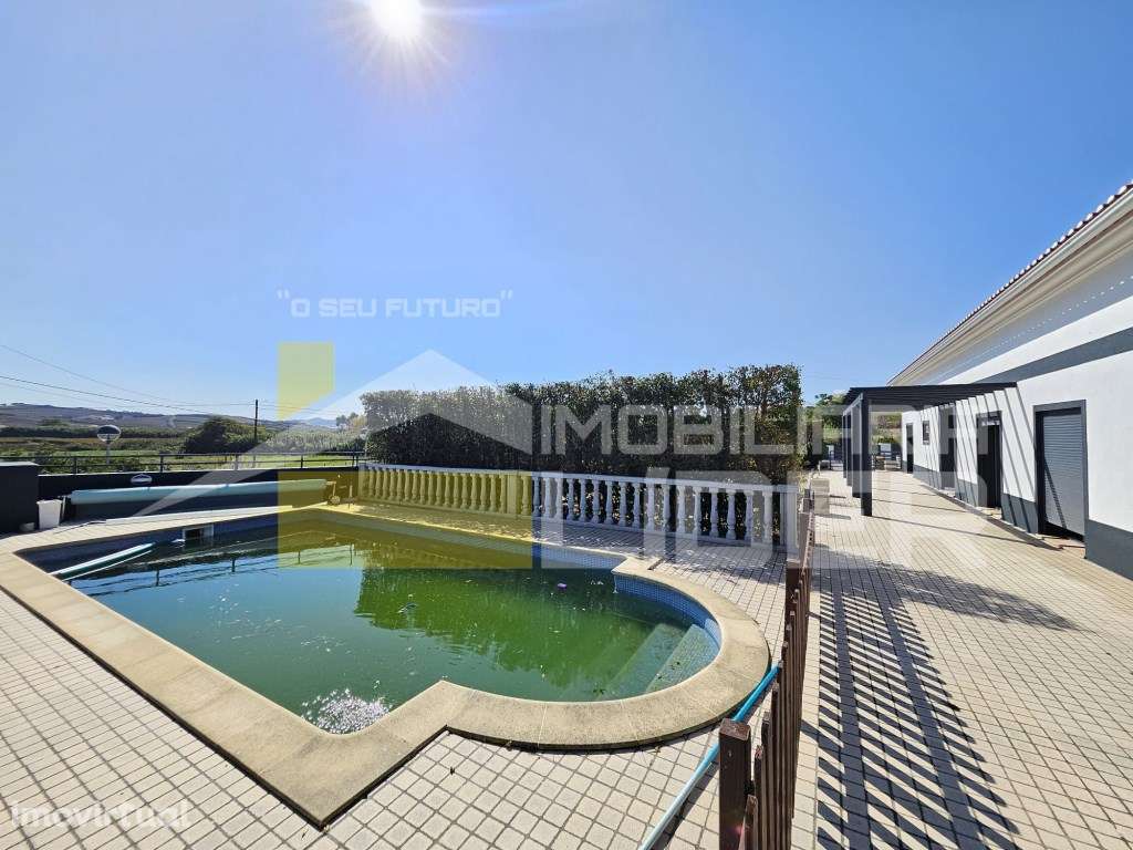 Oportunidade - Moradia Luxuosa T4 com piscina em Silveira, Torres V... - Grande imagem: 4/49