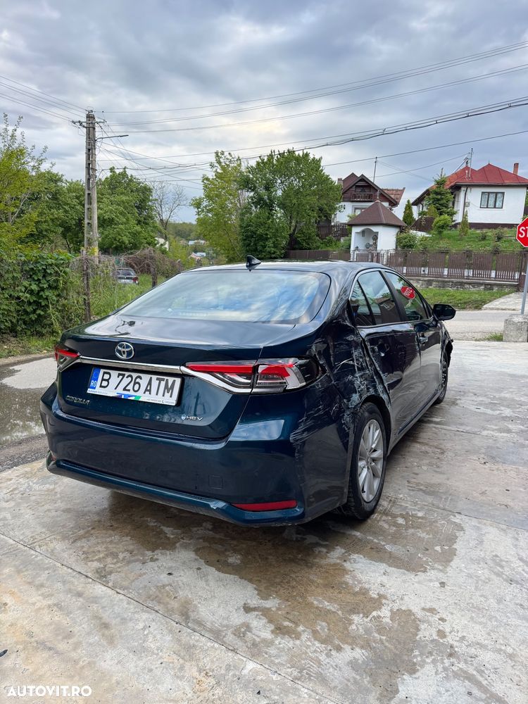 Toyota Corolla 1.8 HSD Business - 3
