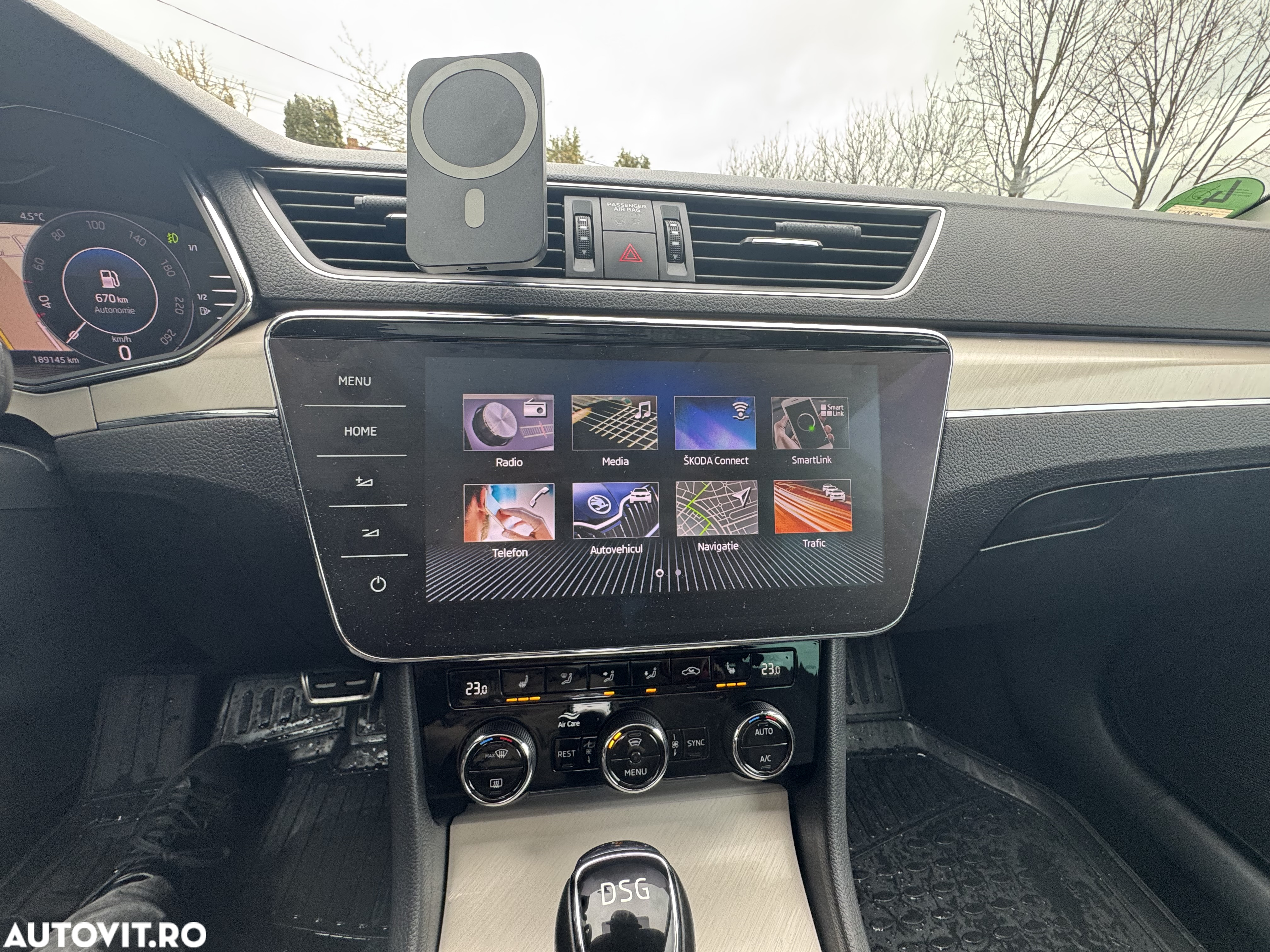 Skoda Superb 2.0 TDI DSG Sportline - 23