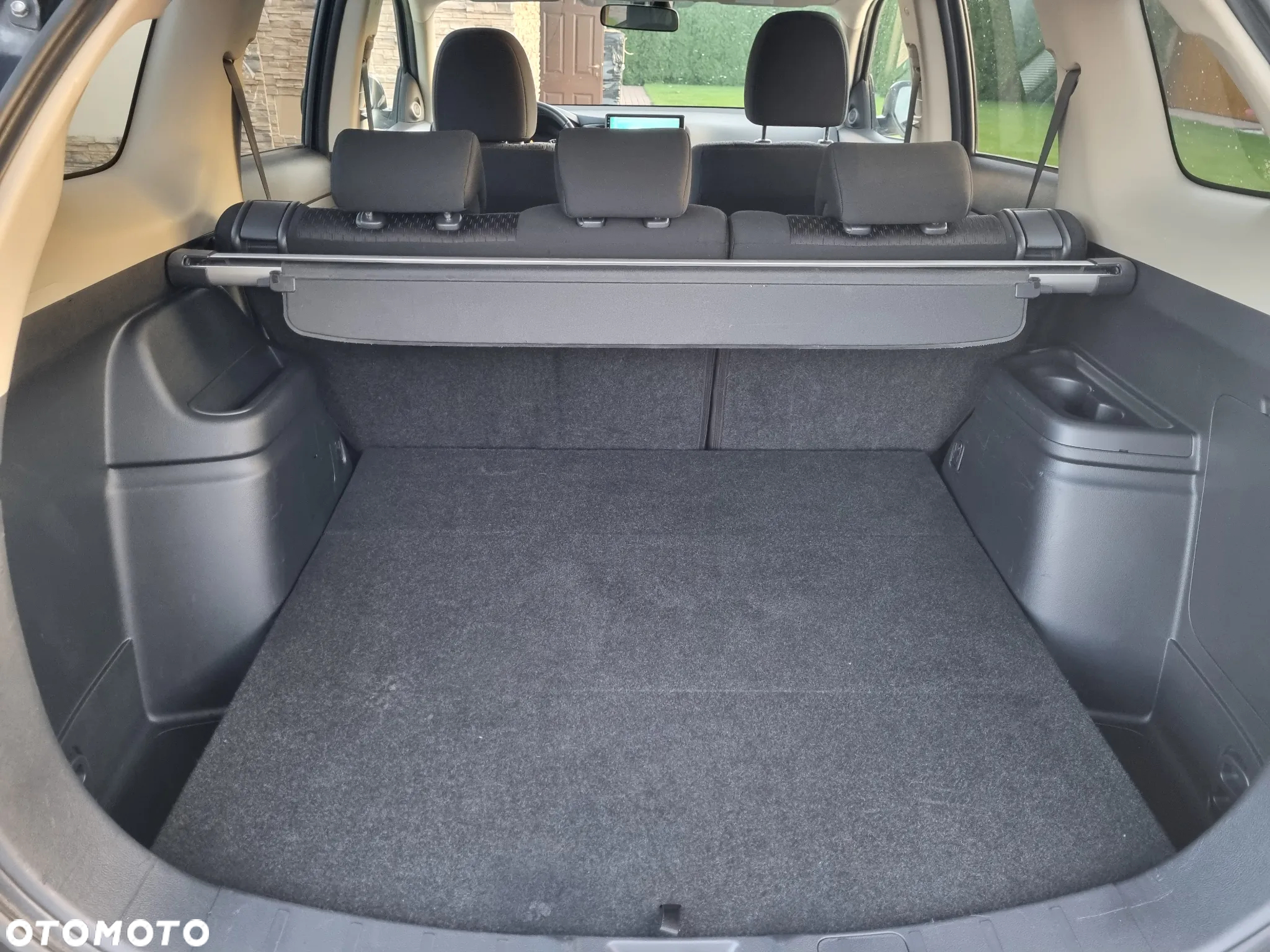 Mitsubishi Outlander - 18
