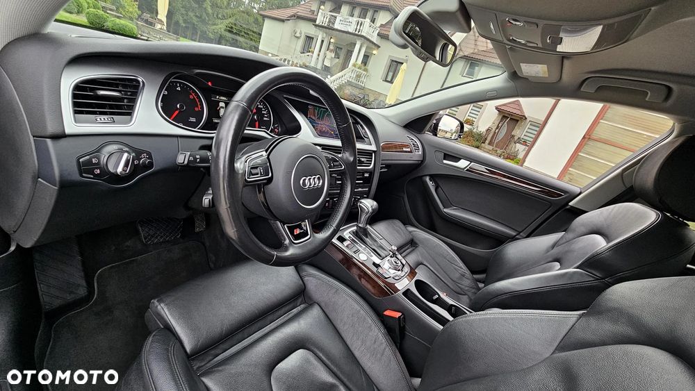 Audi A4 Avant 2.0 TDI DPF clean diesel quattro S tronic S line Sportpaket - 20