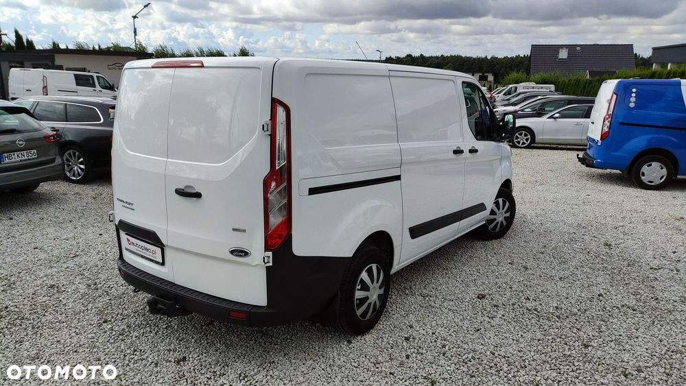 Ford Transit Custom - 13