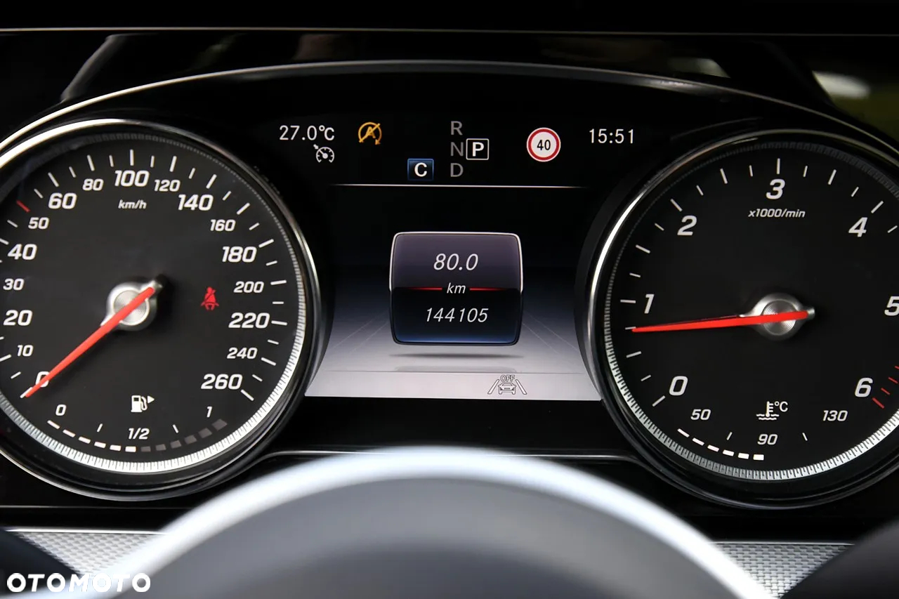 Mercedes-Benz Klasa E 220 d 4Matic T 9G-TRONIC Avantgarde - 20