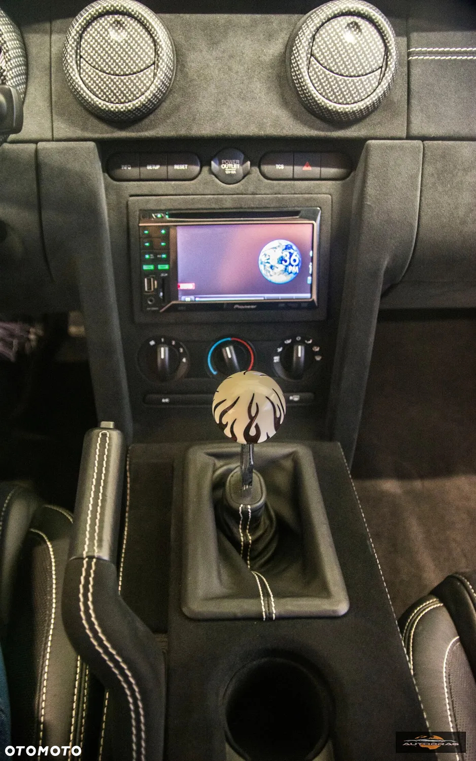 Ford Mustang - 17