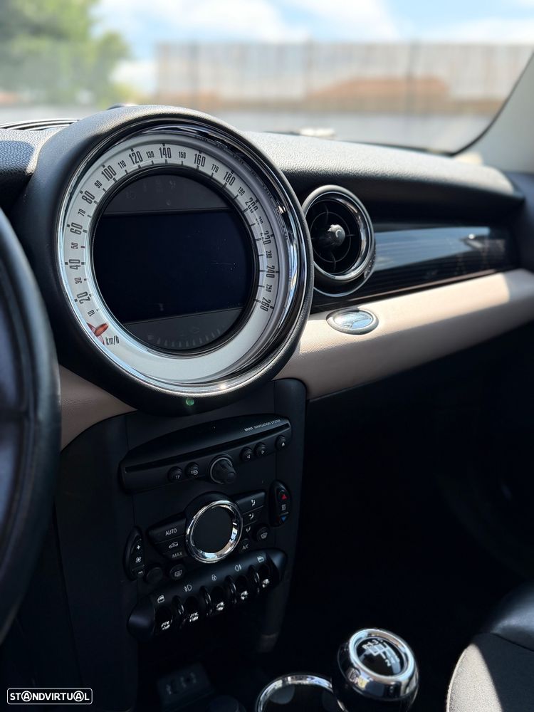 MINI 3 Portas - 14