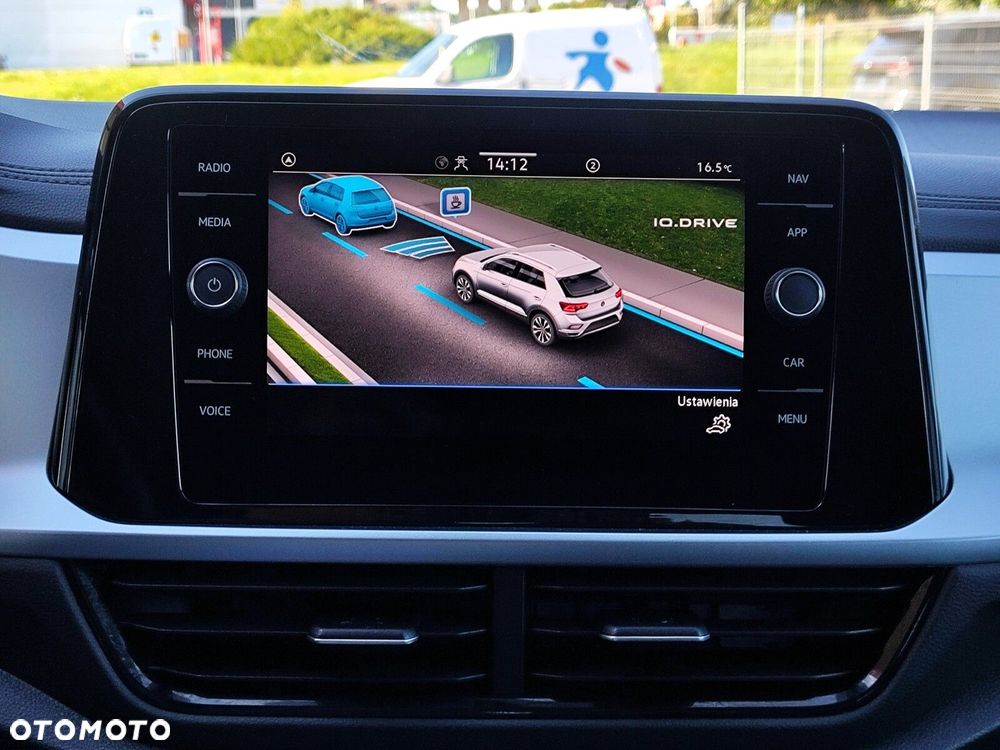 Volkswagen T-Roc - 27