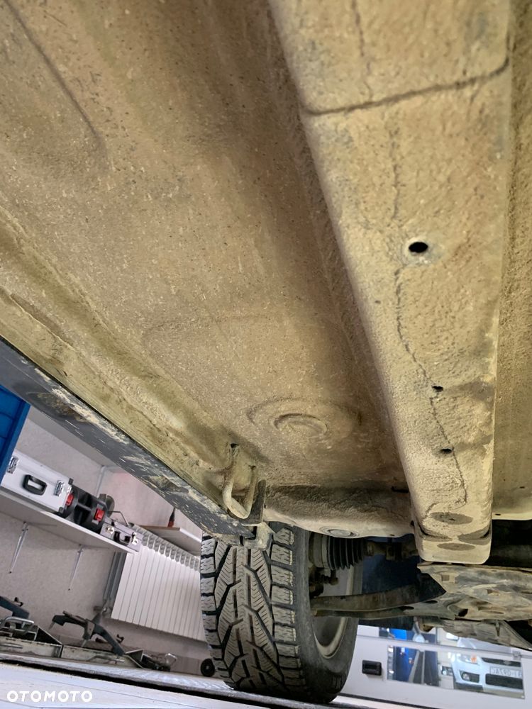 Suzuki SX4 1.9 DDiS DPF 4x4 Comfort - 20