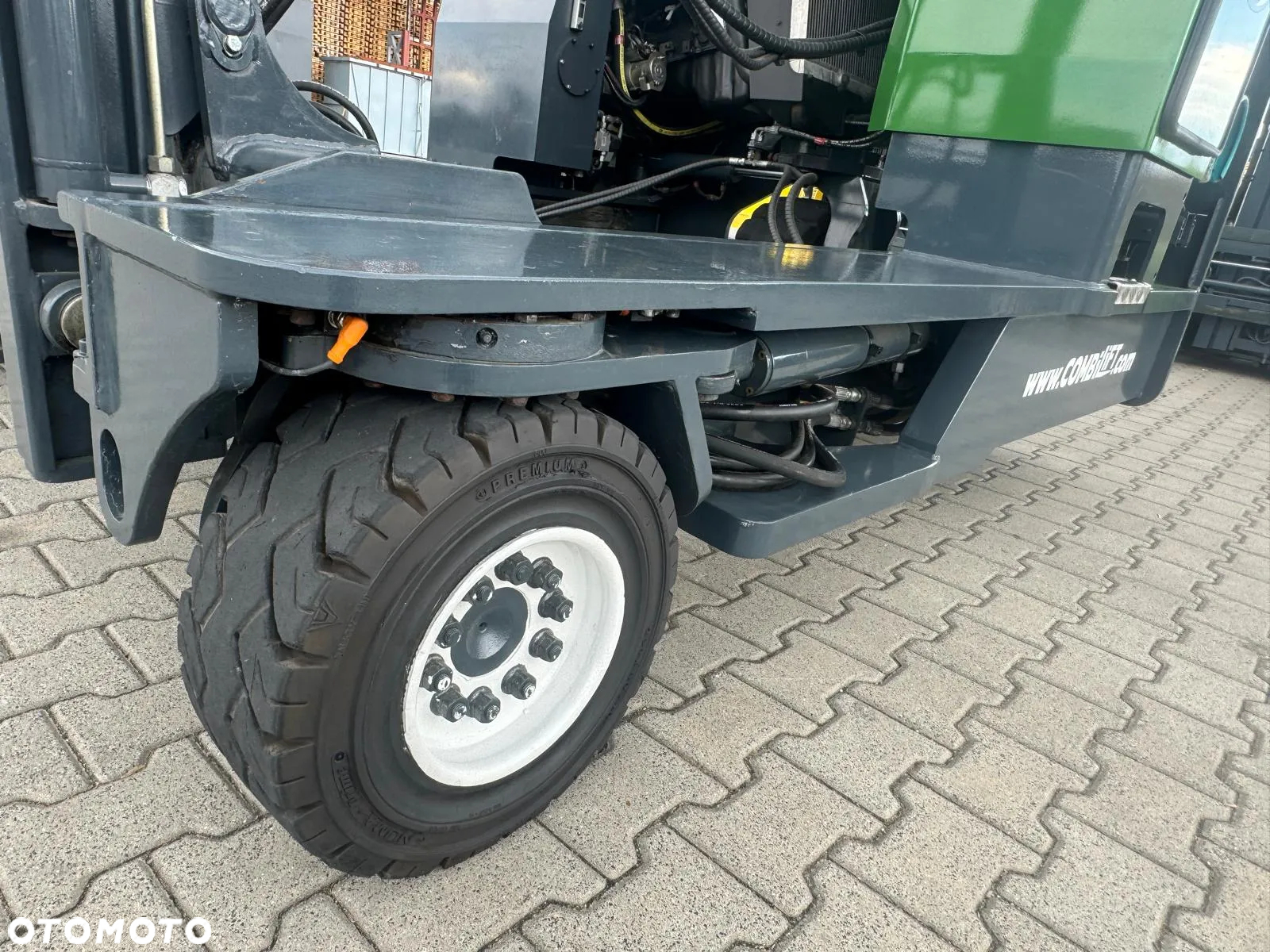 Combilift Combilift C5000// Stan idealny // wolny skok //Niski maszt - 25