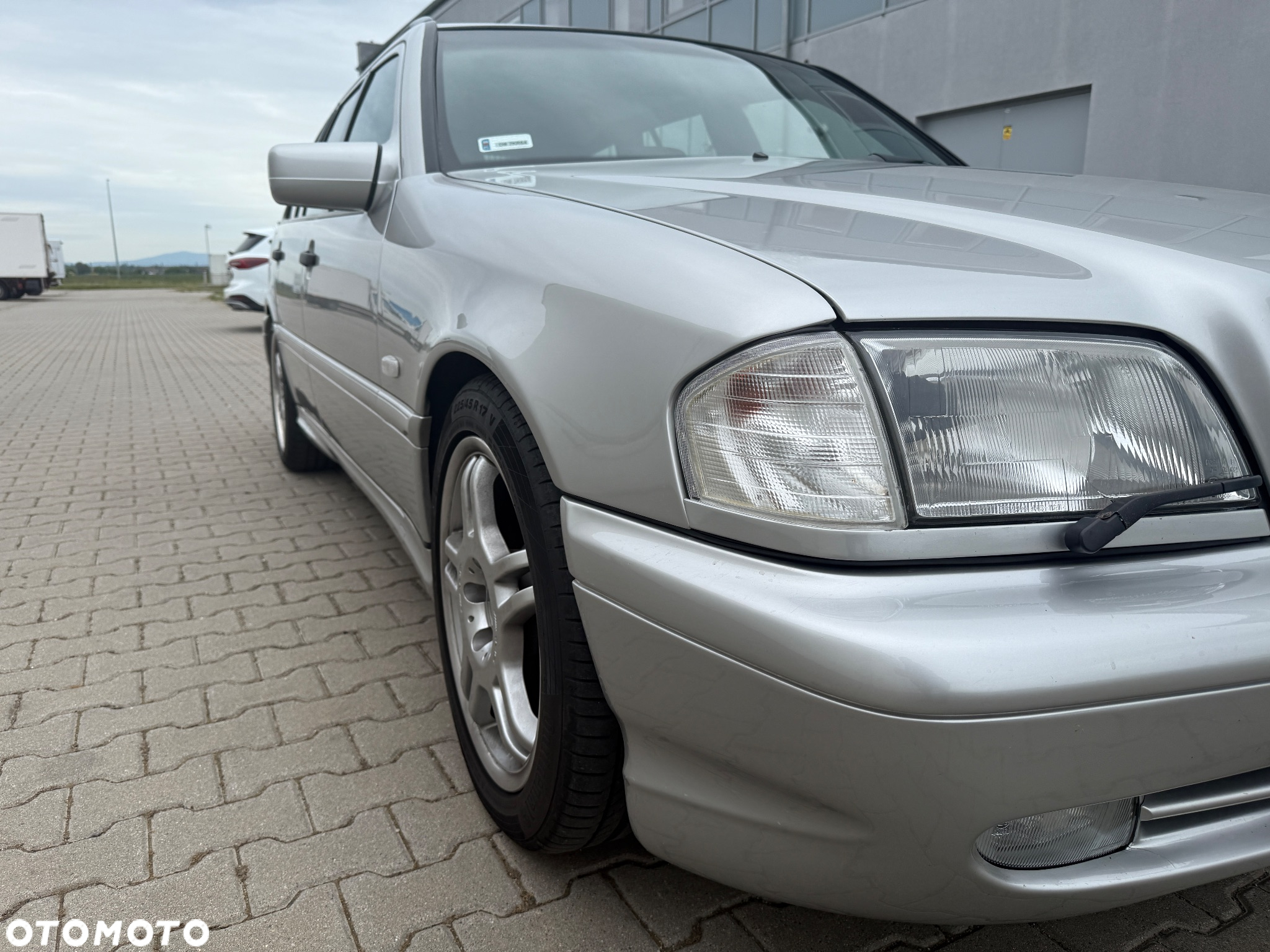 Mercedes-Benz Klasa C 43 AMG - 19