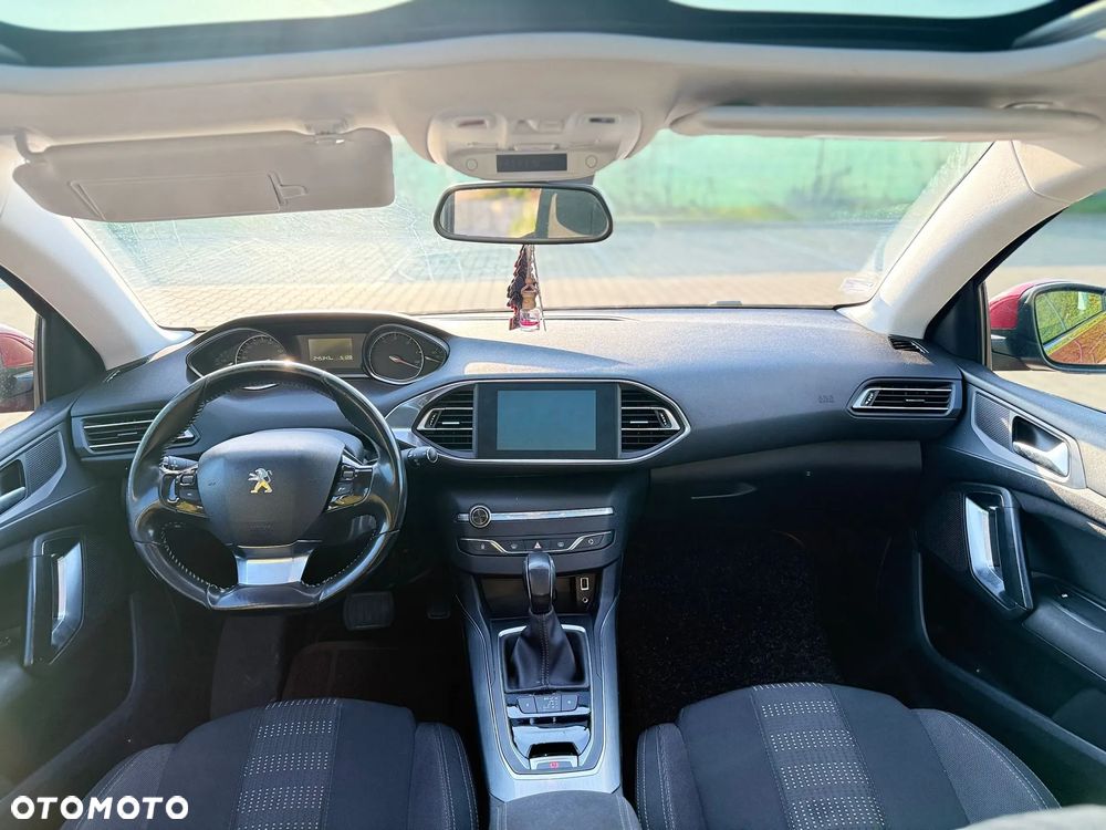 Peugeot 308 SW BlueHDi 150 EAT6 Stop & Start Allure - 12