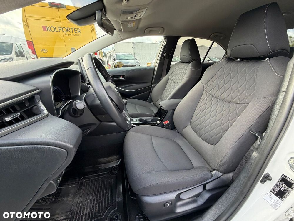 Toyota Corolla - 25