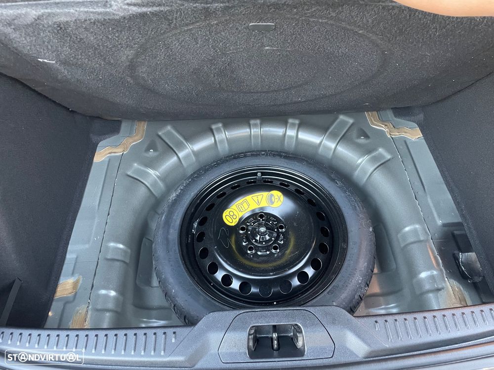 Ford Focus 1.0 EcoBoost ST-Line X - 18