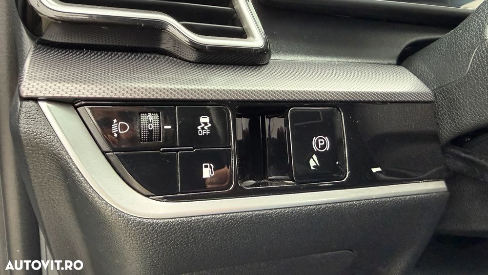 Kia Sportage 1.6 T-GDI PHEV 6AT 4x4 Business Line - 12