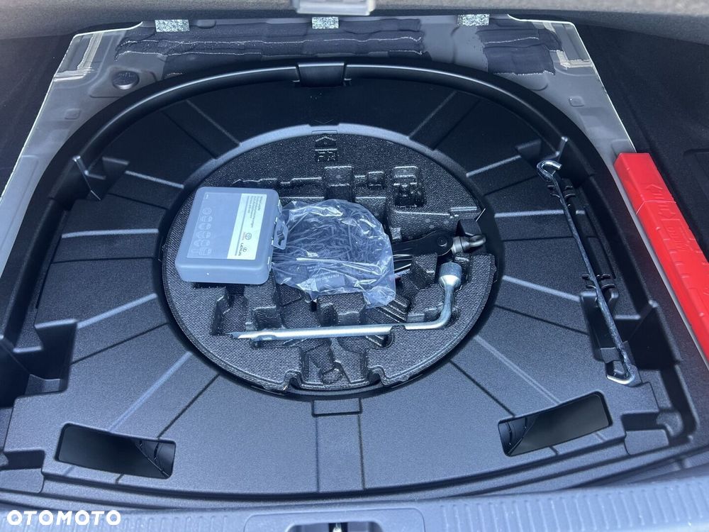 Toyota Camry - 31
