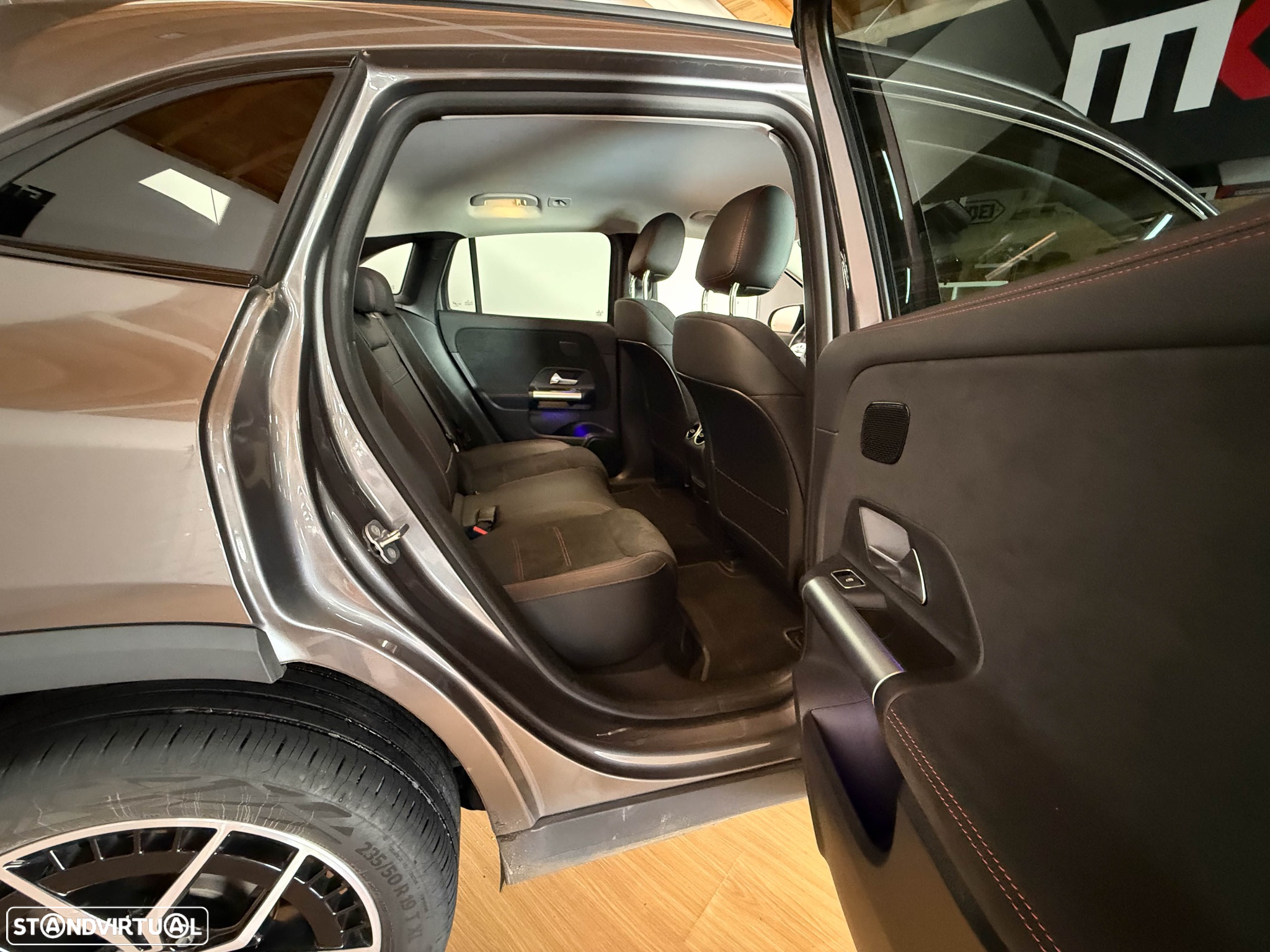 Mercedes-Benz EQA 250 AMG Line - 19