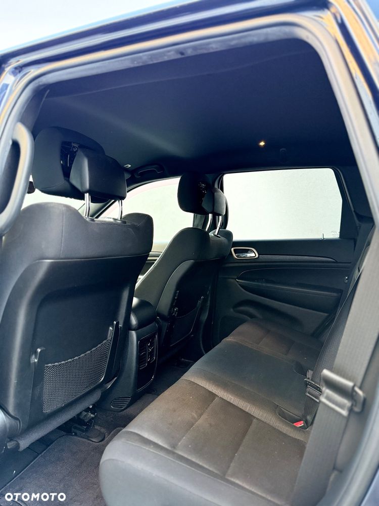 Jeep Grand Cherokee - 15