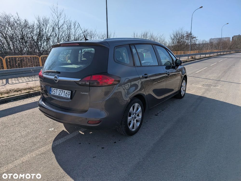 Opel Zafira - 3