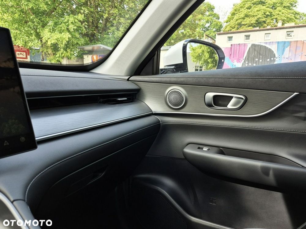 Chery Tiggo 8 1.5 T-GDI Super Hybrid Comfort DCT - 37