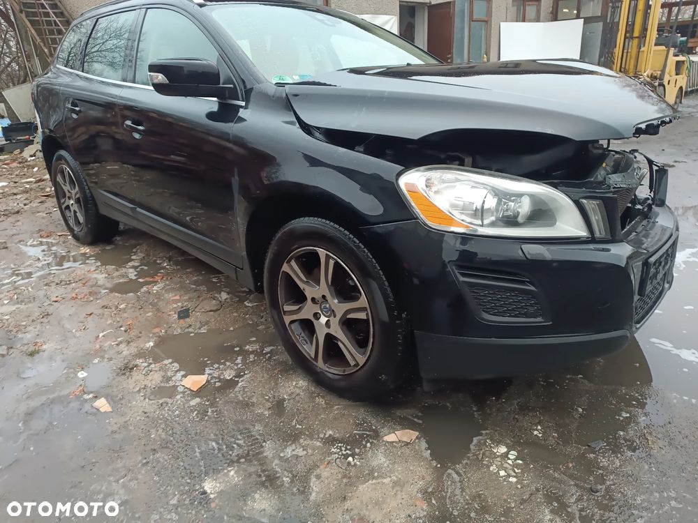 AUTO NA CZĘŚCI -VOLVO XC60 NA CZĘŚCI ĆWIARTKA BŁOTNIK POSZYCIE KLAPA ZDERZAK LAKIER 452-46 Dostawa GWARANCJA !!! Ćwiartka Drzwi Podłużnica Wanna Cały na części !!! Alufelgi Koła Przód Tył Zestaw Komplet Drzwi Klapa Zderzak Błotnik Maska Grill Atrapa Szyba Pas Lampa Lusterko Boczki Fotel Kanapa Kokpit Deska Rozdzielcza Przełącznik Włącznik Sterownik Przewody Wiązka Instalacja Moduł Komputer Czujnik Listwa Pompa Alternator Wtryski Głowica Rozrusznik Kompresor Sprzęgło Dwumas Silnik Skrzynia ABS Klimatyzacji Paliwa Wspomagania Kolektor Turbina Przepustnica Zawór Chłodnica Koło Hak Belka Sanki Zawieszenie Mcpherson Półoś Amortyzator Wydech Tłumik Zacisk Most - 24