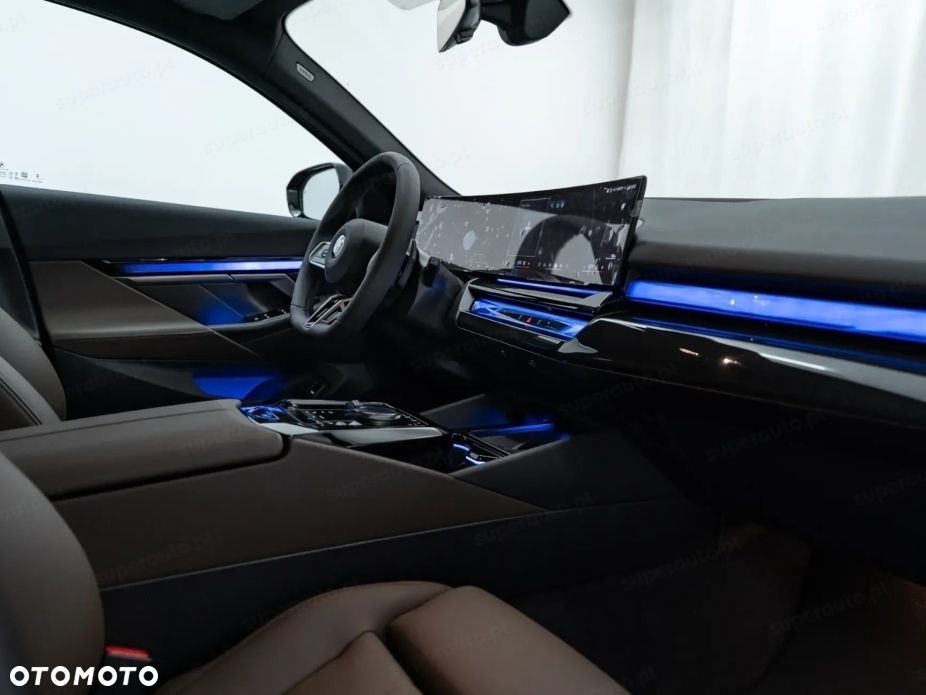 BMW Seria 5 520d xDrive mHEV M Sport - 13