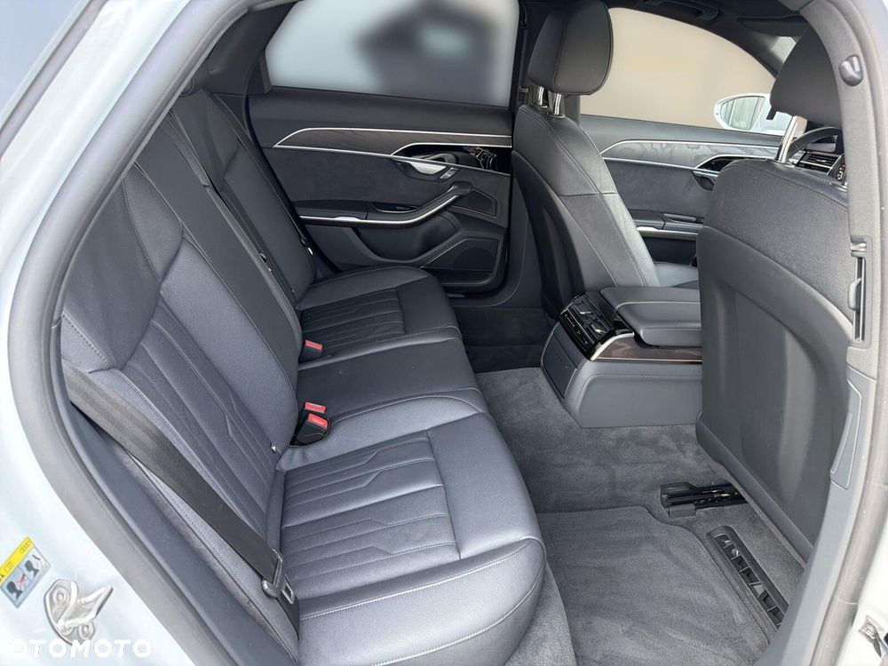 Audi A8 - 14