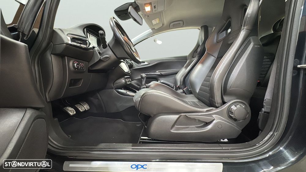 Opel Corsa 1.6 Turbo OPC - 17