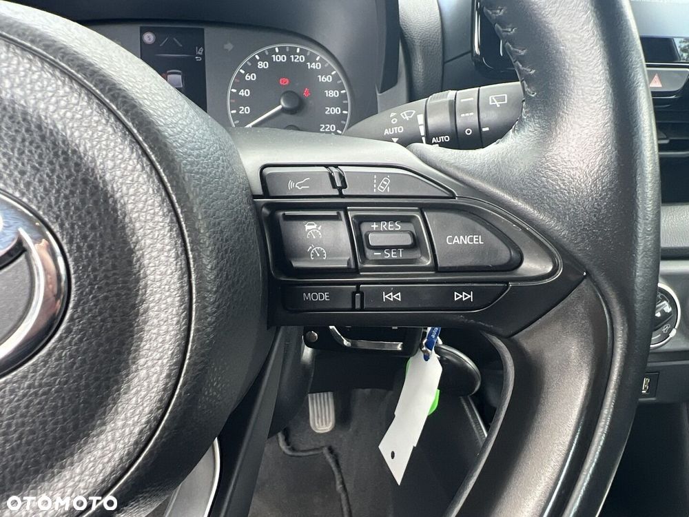 Toyota Yaris - 17
