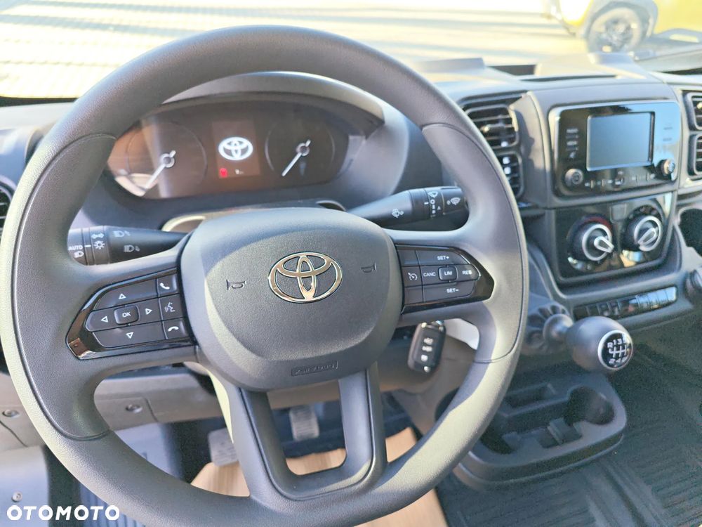 Toyota Proace Max - 11