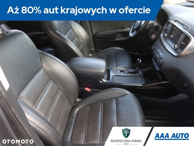 Kia Sorento - 11
