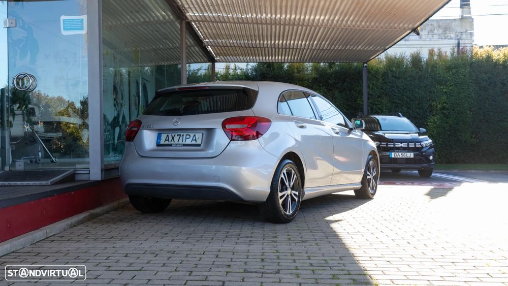 Mercedes-Benz A 180 d 7G-DCT Urban - 3