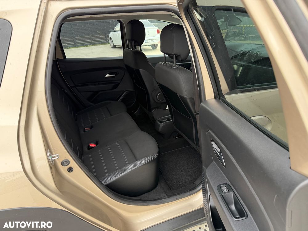 Dacia Duster 1.5 Blue dCi Prestige - 8