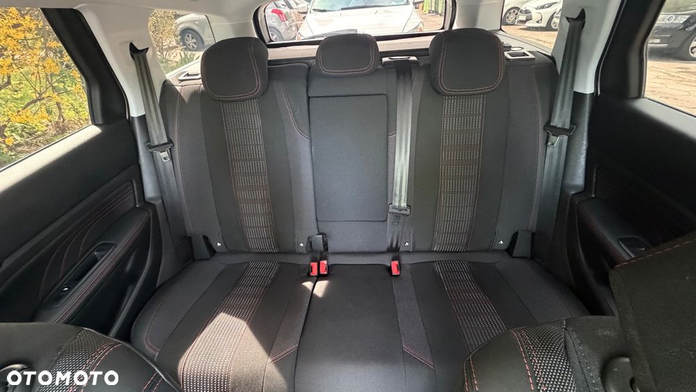 Peugeot 308 1.5 BlueHDi Business Line S&S - 28