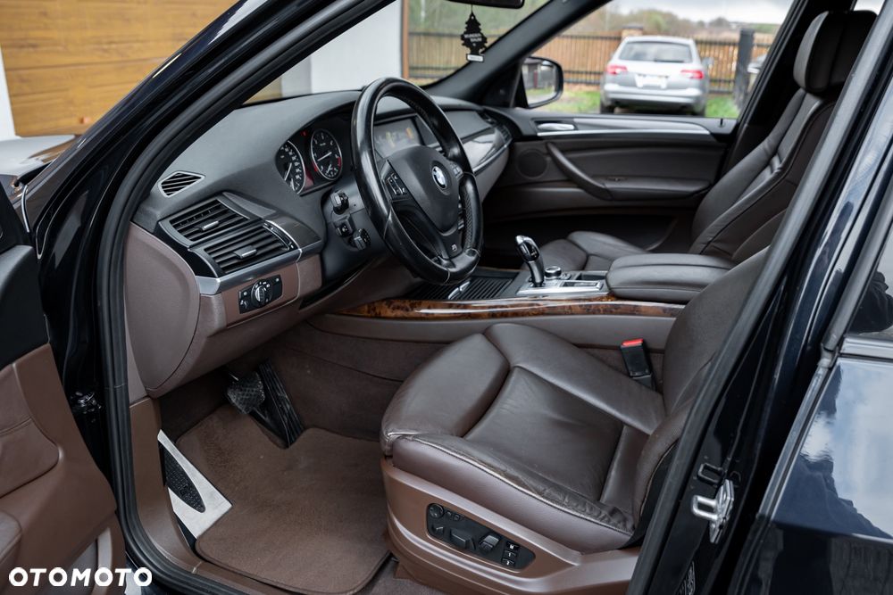 BMW X5 xDrive40d - 14