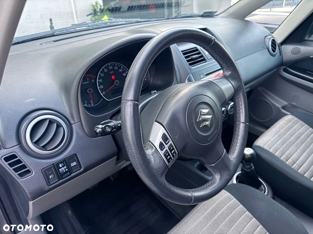 Suzuki SX4 1.6 GS / Premium 4WD - 10