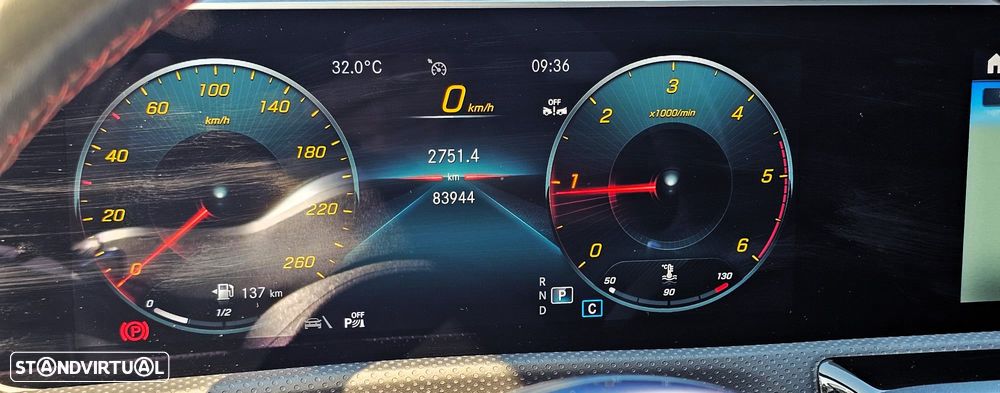 Mercedes-Benz A 180 d 7G-DCT AMG Line - 12