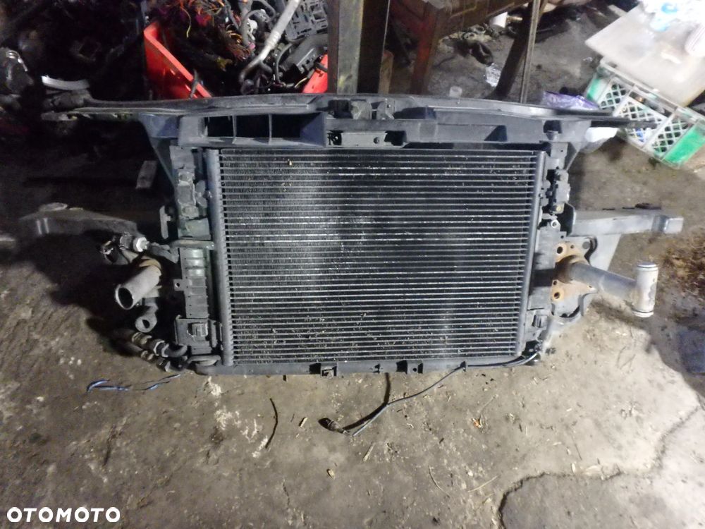 Pas przedni Audi A6 C5 2.4B - 1