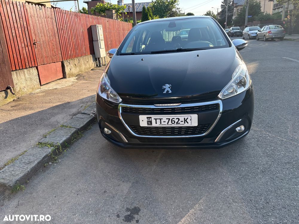 Peugeot 208 1.2 L PureTech Turbo Allure - 1