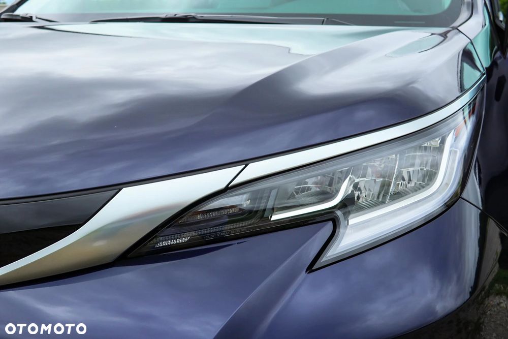 Toyota Sienna - 11